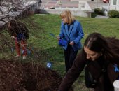 April 2, 2025: Senator Schwank joins PA Family Support Alliance and the Department of Human Services to plant flags in recognition of Child Abuse Prevention Month.